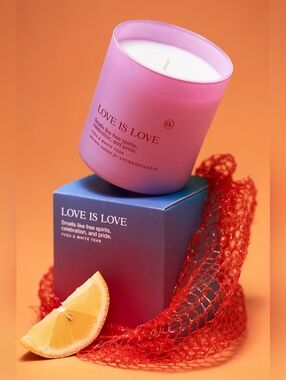 Anecdote x Anthropologie Love Is Love Yuzu & White Teak Glass Candle